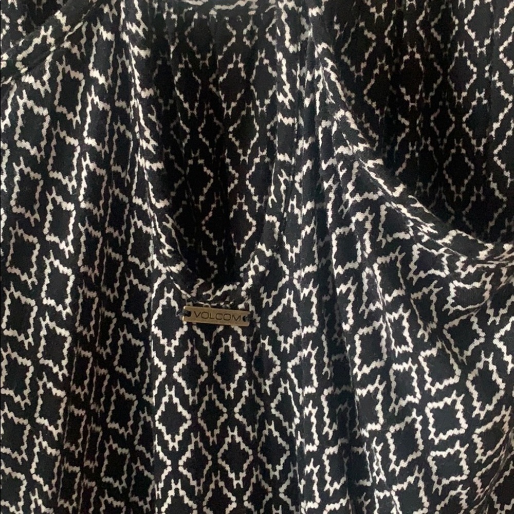 Volcom dress - Picture 6 of 8